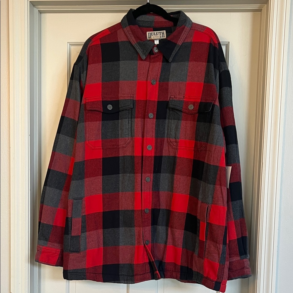 Duluth Trading Co Red and Black Plaid Men's Shirt
